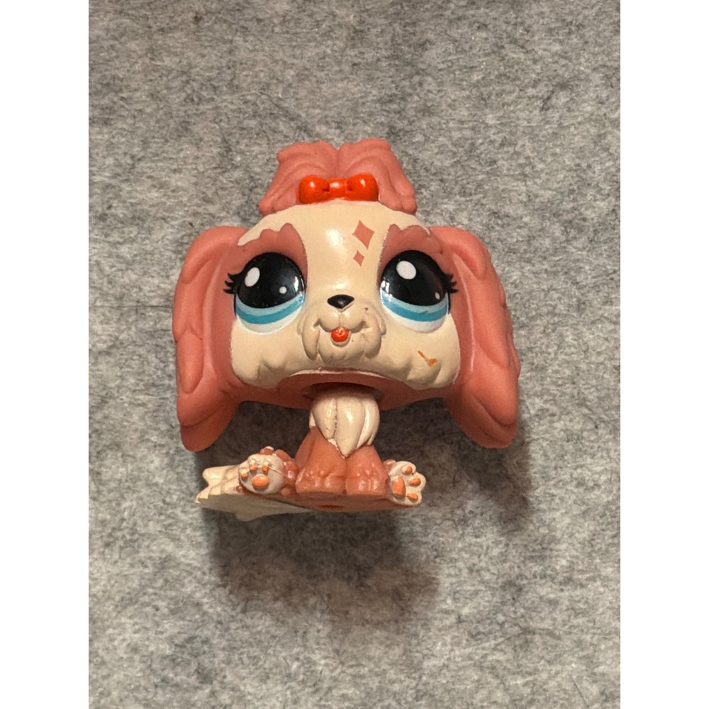 Hasbro Littlest Pet Shop Dog LPS 031G Blue Eyes Red Bow 2009